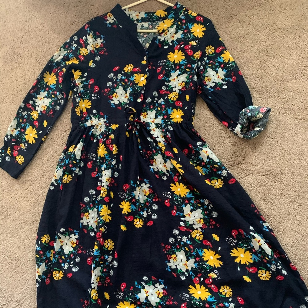 Midi length dress,